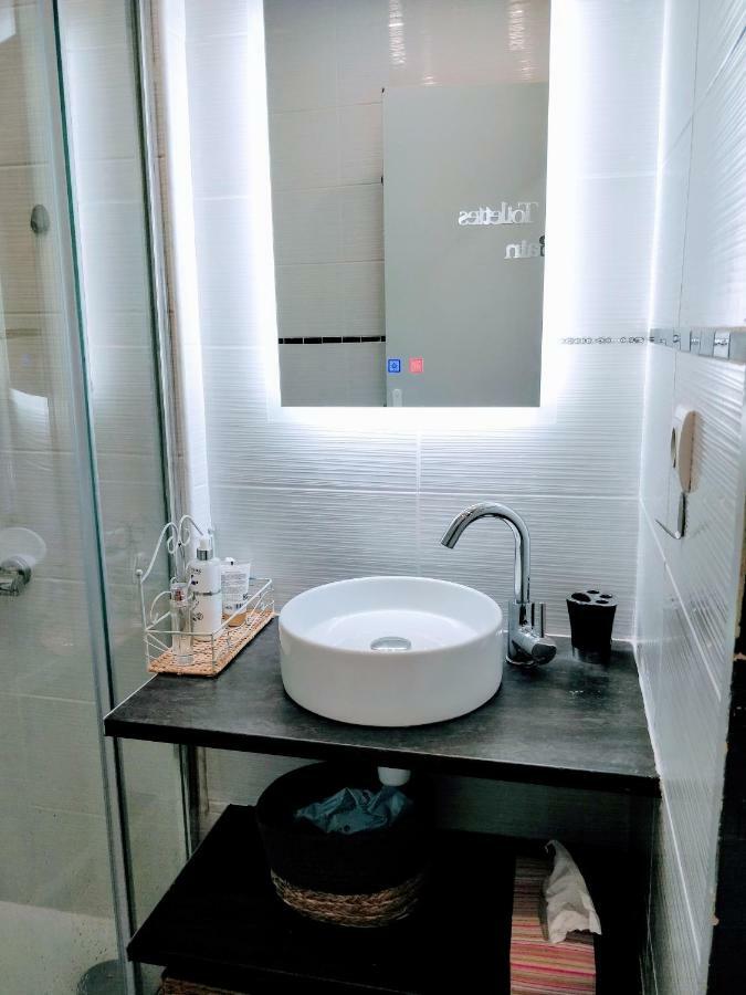 Residence Le Neptuna T2 Direct Plage Wifi Clim Agde Exteriör bild