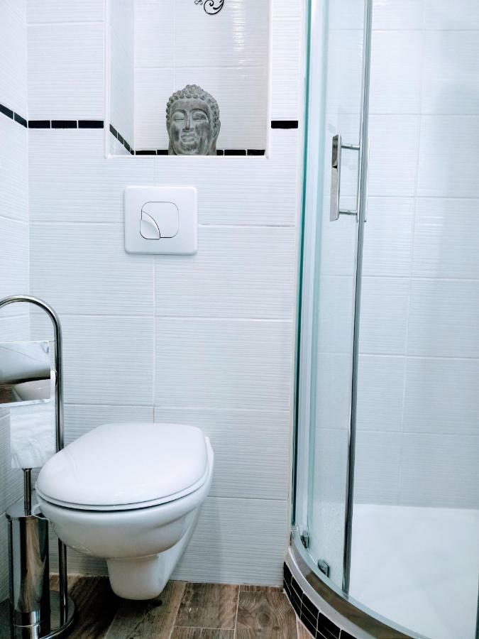 Residence Le Neptuna T2 Direct Plage Wifi Clim Agde Exteriör bild