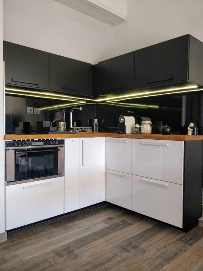 Residence Le Neptuna T2 Direct Plage Wifi Clim Agde Exteriör bild
